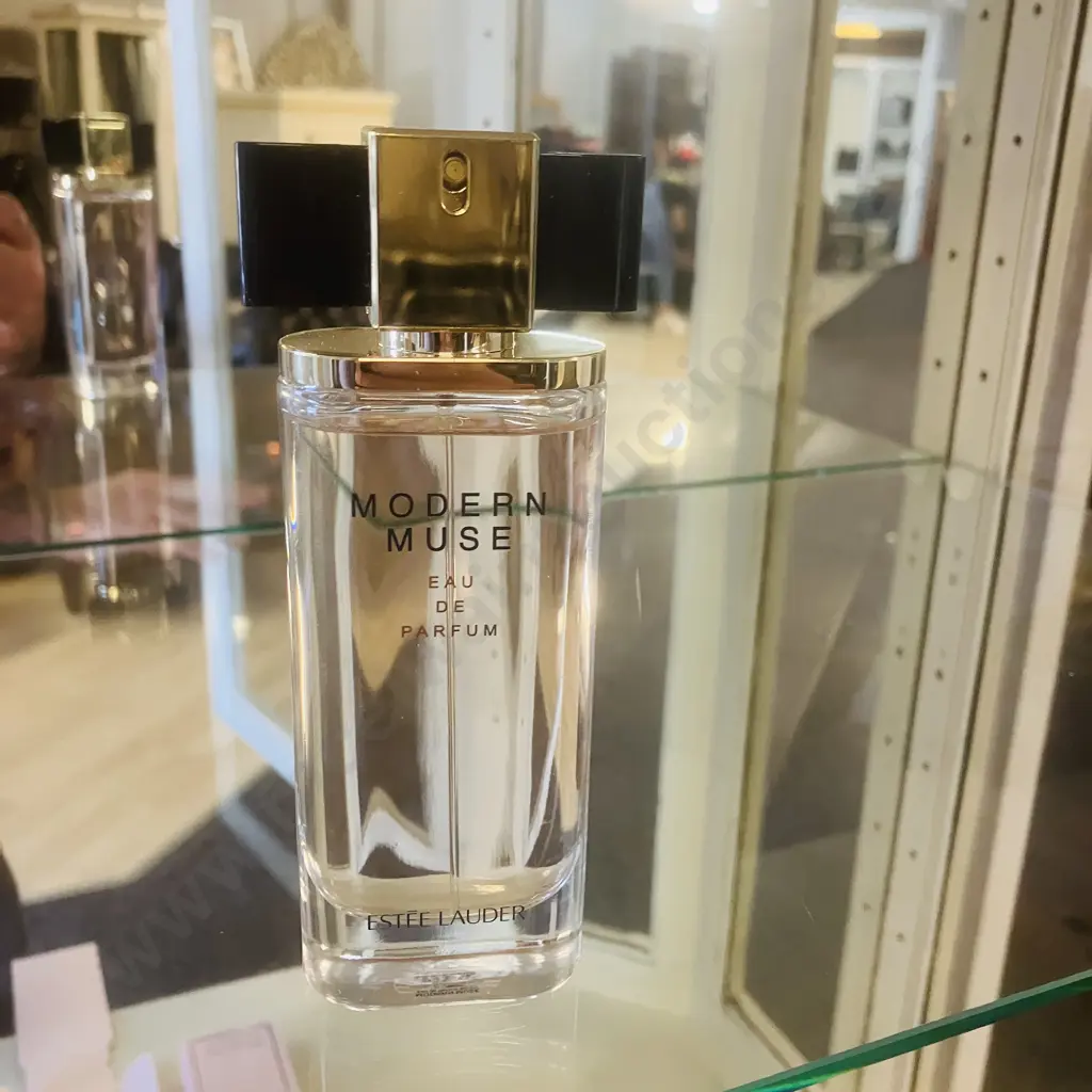 Modern Muse by Estee Lauder 50ml Eau De Parfum Spray for Women Image 1++
