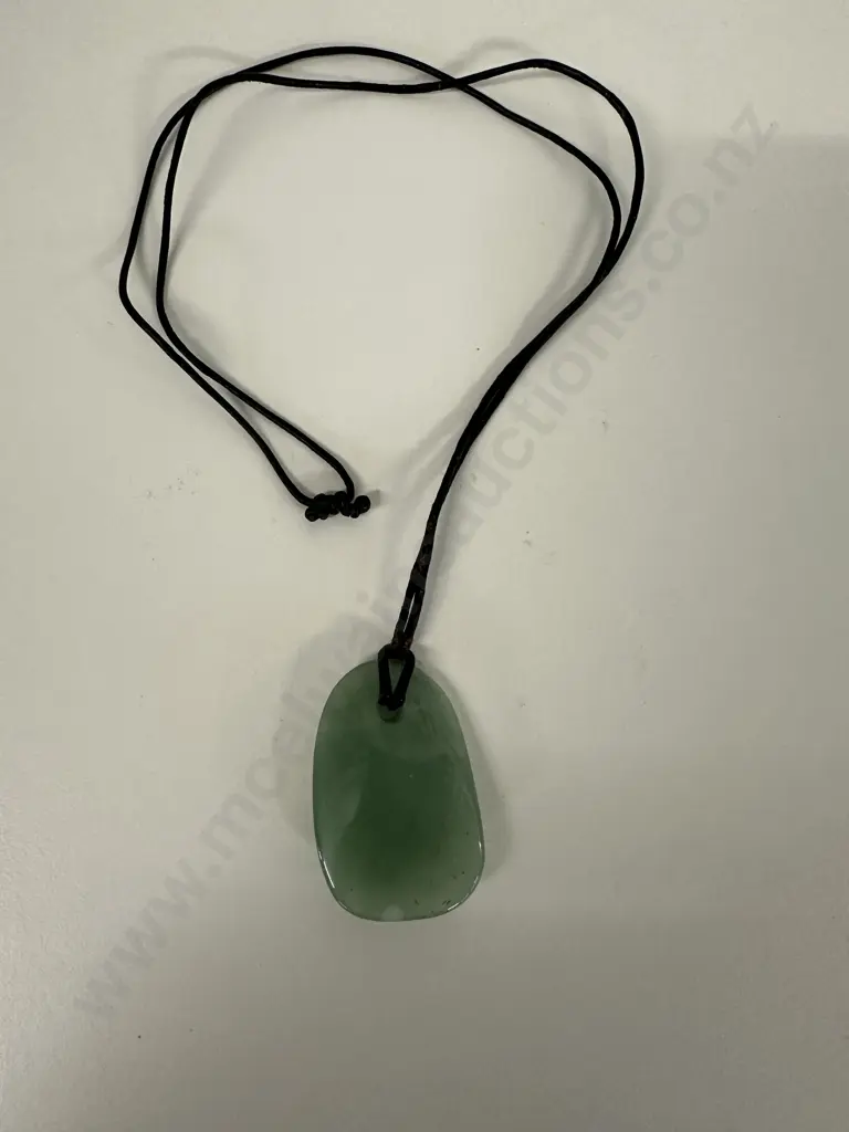 Poumanu Necklace L40.5cm. Image 1++