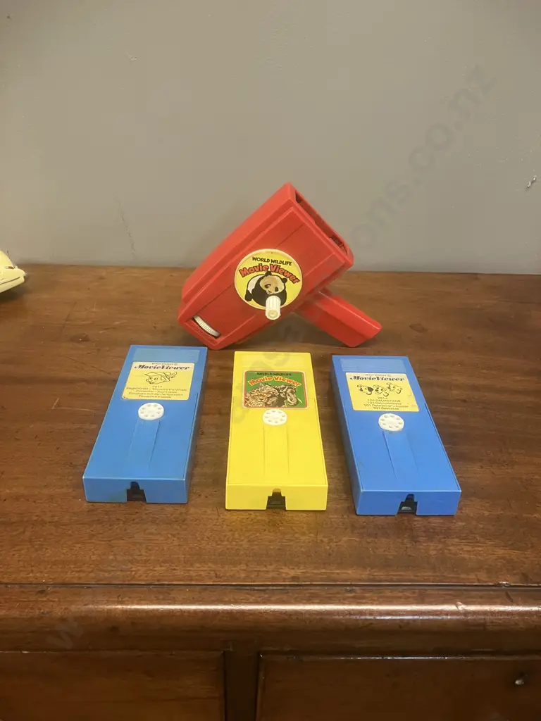 1970s Action Films Movie Viewer Great Britain With Three Cartridges Image 1++