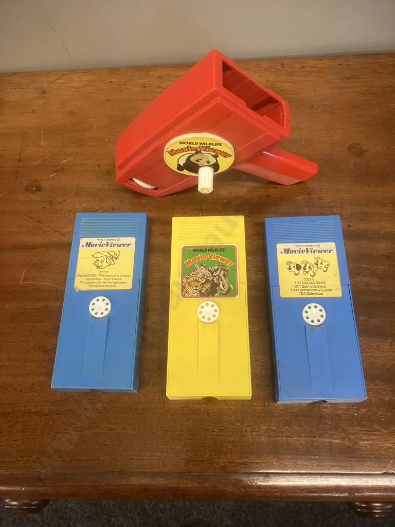 1970s Action Films Movie Viewer Great Britain With Three Cartridges Image 1++