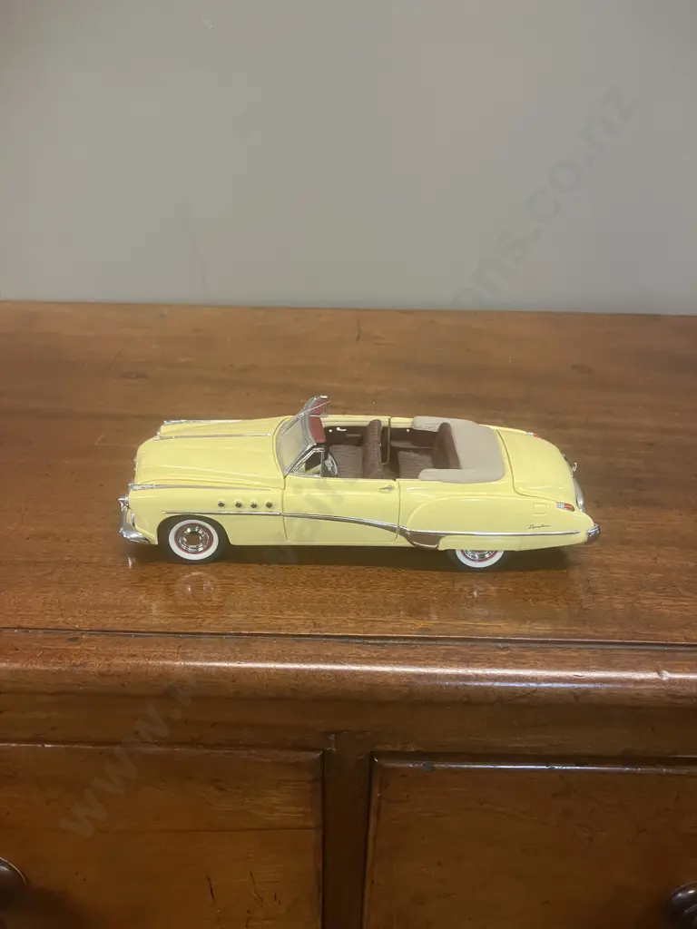 1949 Buick Roadmaster Convertible 1:24 Franklin Mint Image 1++