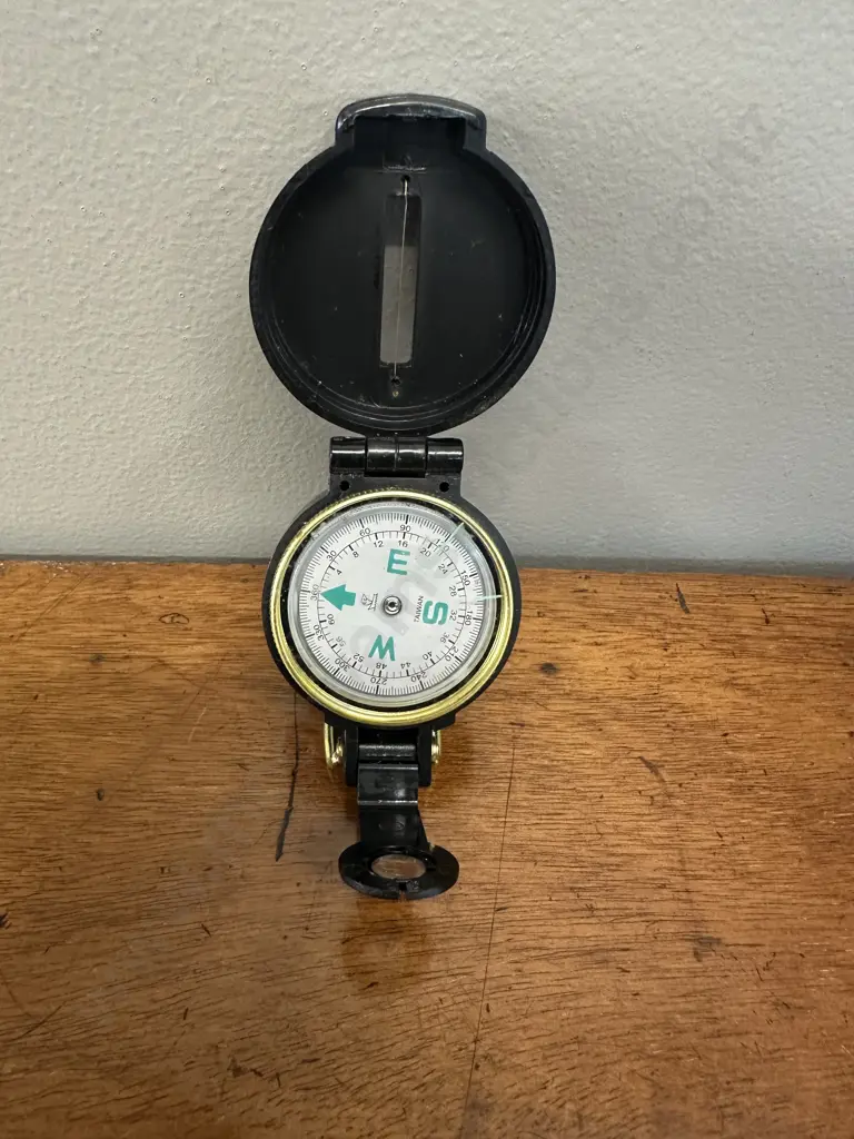 Military Style Engineer Compass In Folding Case Image 1++