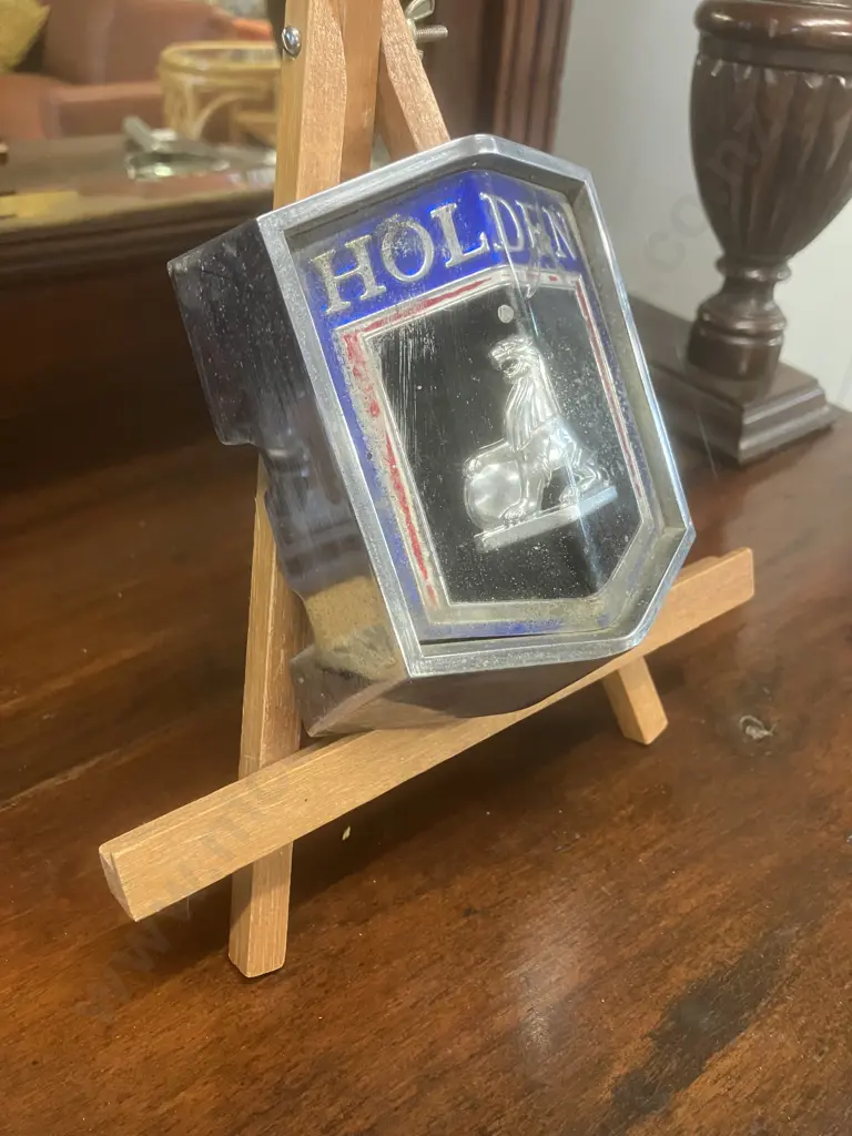 Vintage Genuine HOLDEN LC TORANA XU1 GTR Front Grille Badge - Part no 2805406 Image 1++