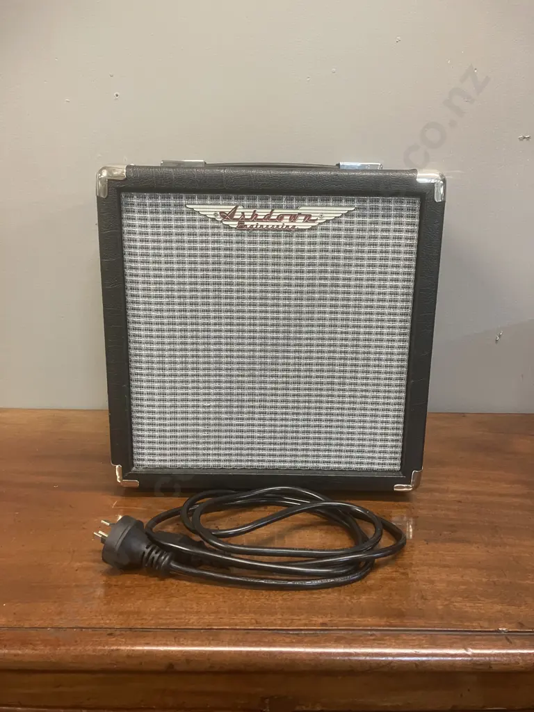 Ashdown Studio Junior 15W Combo With 1x10 Speaker Image 1++