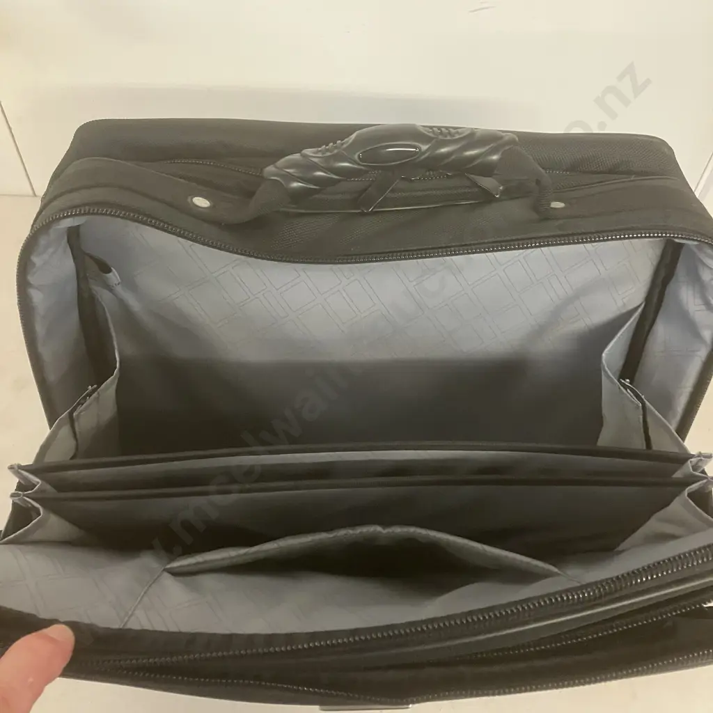 44cm Flylite Laptop Briefcase Carry-On Rolling Case Image 1++