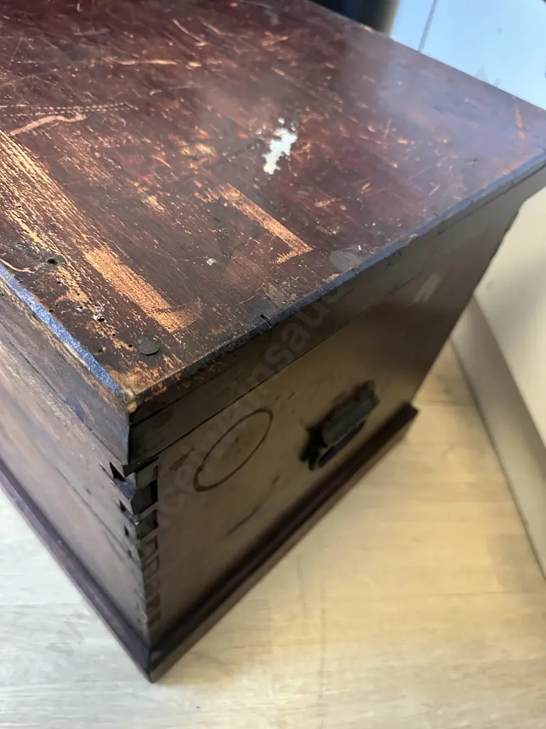 Antique Kauri Blanket Box H44,W91,D45cm. Image 1++