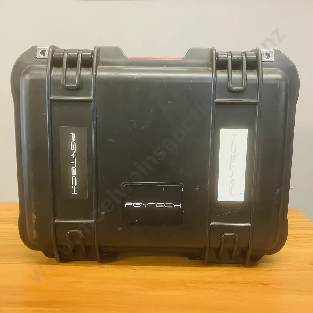 DJI Mavic Air 2 Drone, (MA2UE1N) & Remote Controller (DJI RC231), In PGYTECH DJI Safety Carry Case (No Charger or Leads) Image 1++