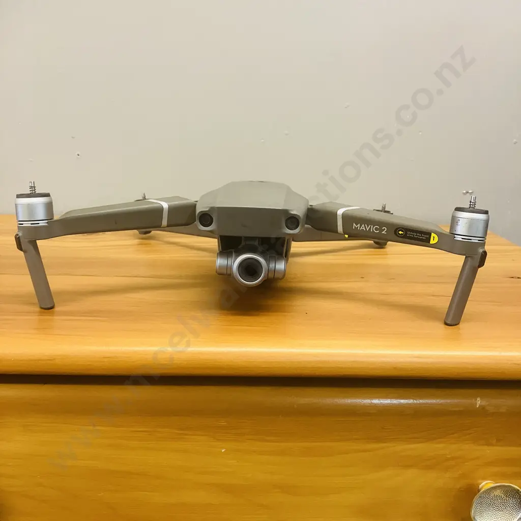 DJI Mavic 2 Zoom Drone, (L1Z) & Remote Controller (DJI RC1A) With Charger in Two DJI Soft Carry Cases Image 1++