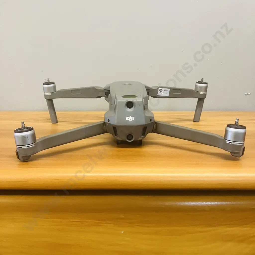 DJI Mavic 2 Zoom Drone, (L1Z) & Remote Controller (DJI RC1A) With Charger in Two DJI Soft Carry Cases Image 1++