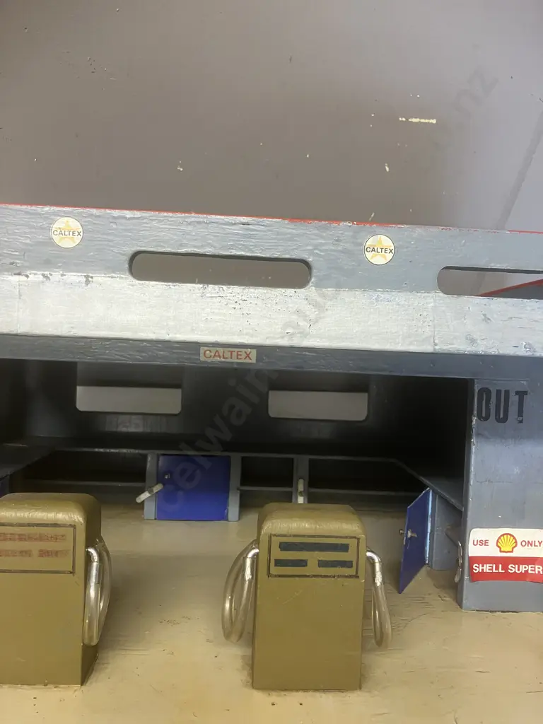 Wooden Kids Play Garage. H27 W65 D45cm Image 1++