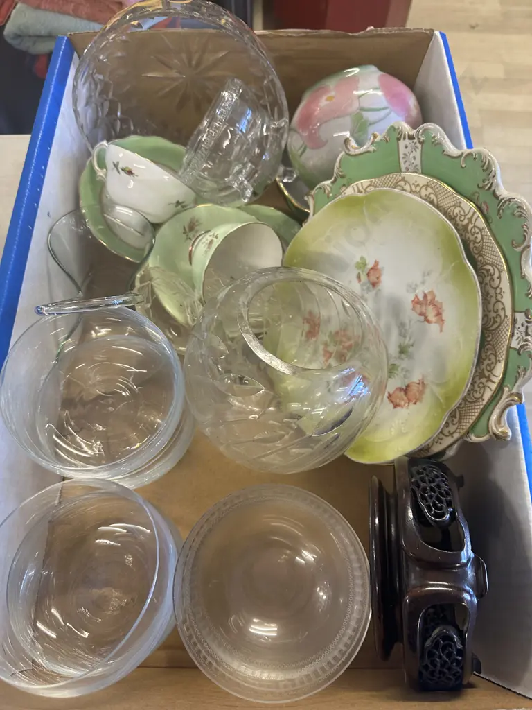 Assorted China & Glass Items  Image 1++