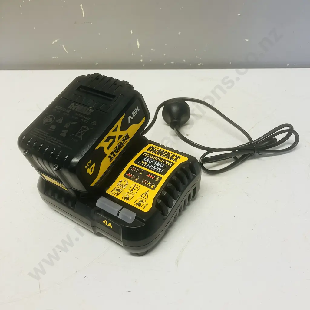 DeWalt 18V 4Ah Battery With DCB1104-XE 12V / 18V Charger Image 1++