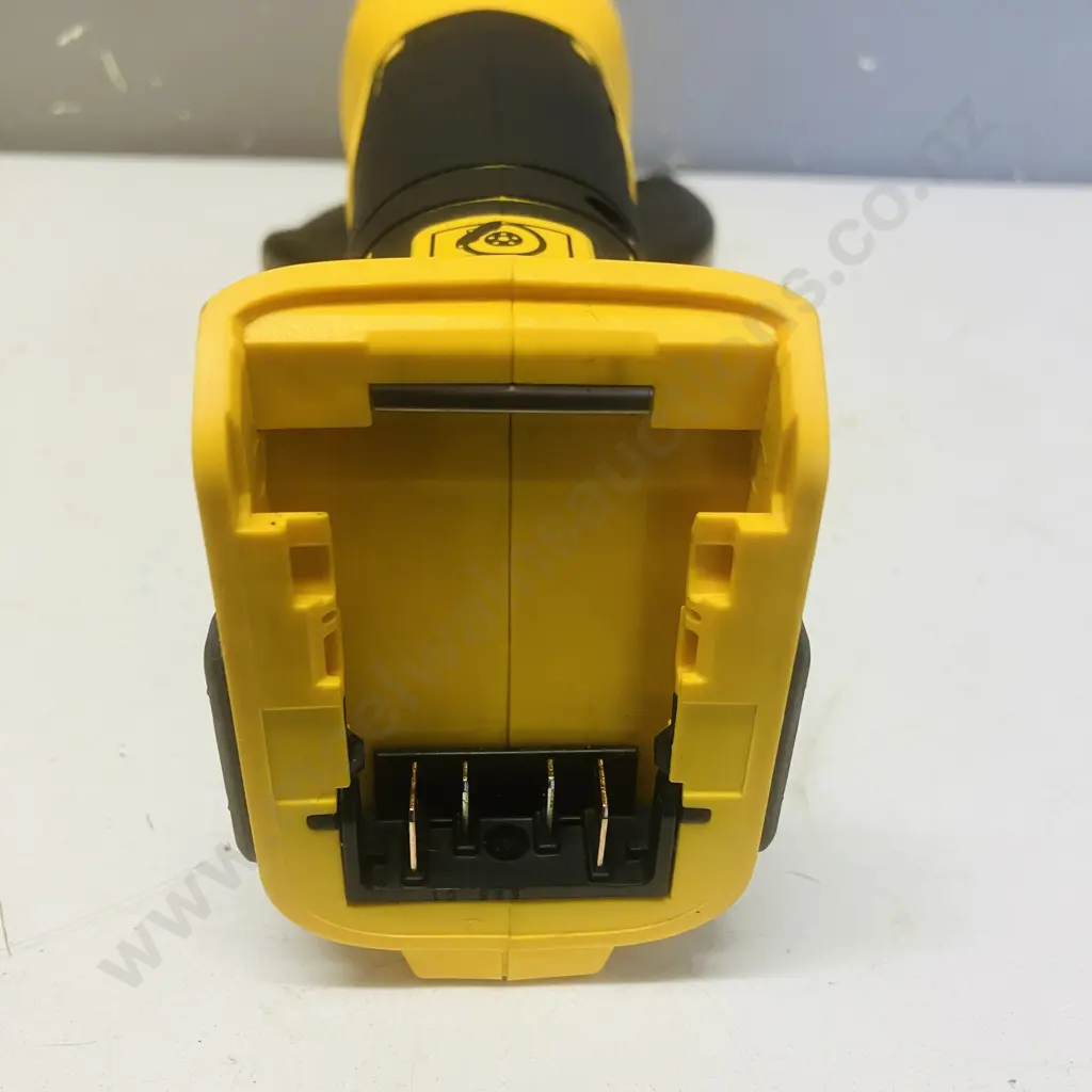 DeWalt 18V XR Brushless 125mm Angle Grinder Skin - DCG406 With Tolson Cutting Discs Image 1++