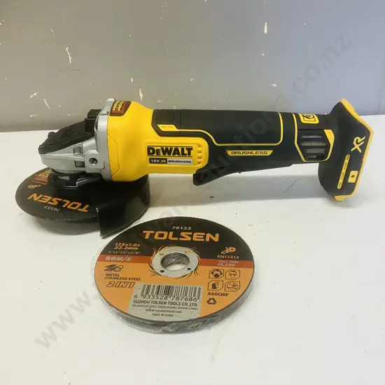 DeWalt 18V XR Brushless 125mm Angle Grinder Skin - DCG406 With Tolson Cutting Discs