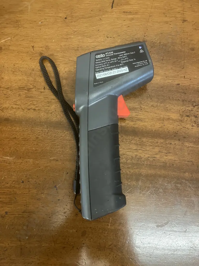 Ozito Infrared Thermometer IFT-520 Image 1++