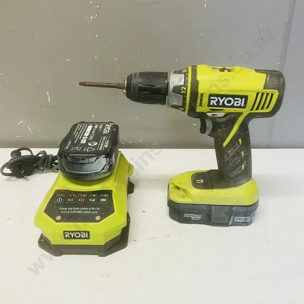 Ryobi 18V LCD1802 Drill, 2 x 1.3Ah Batteries & 14.4V / 18V Charger Image 1++