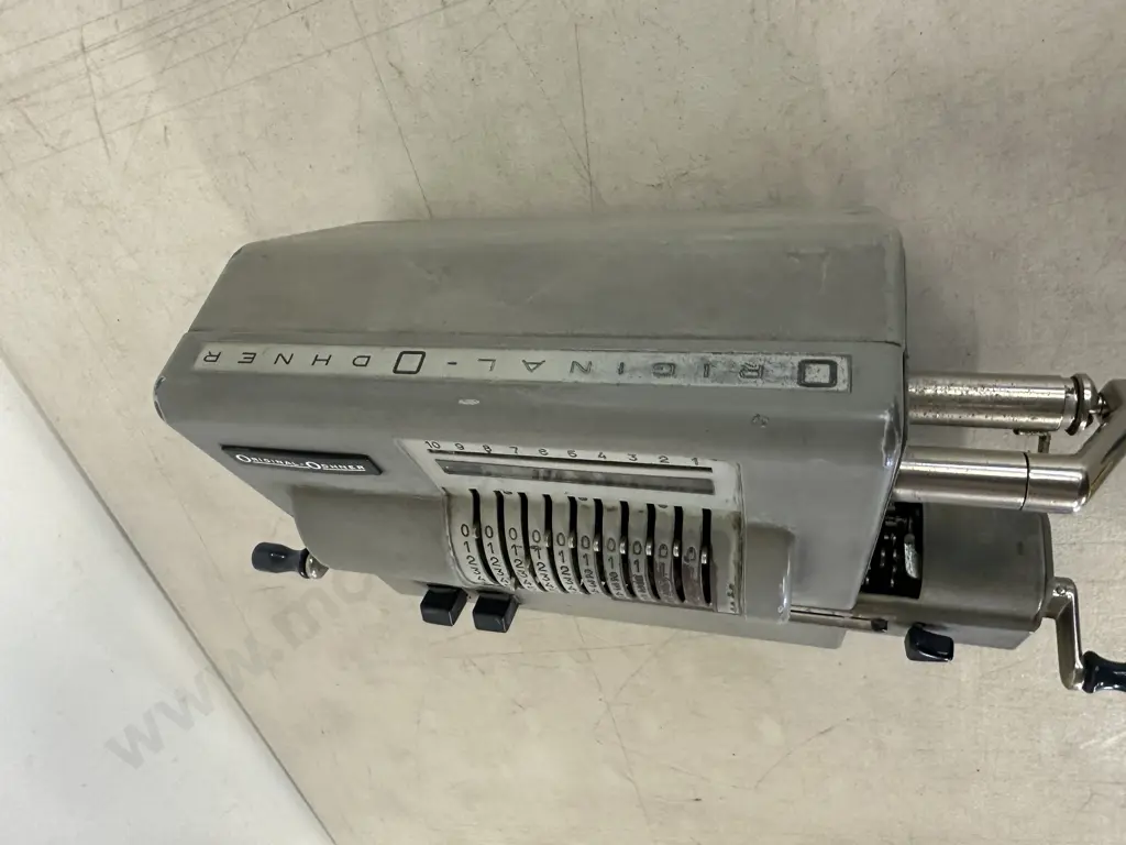 Original Vintage Odhner Mechanical Calculator  Image 1++