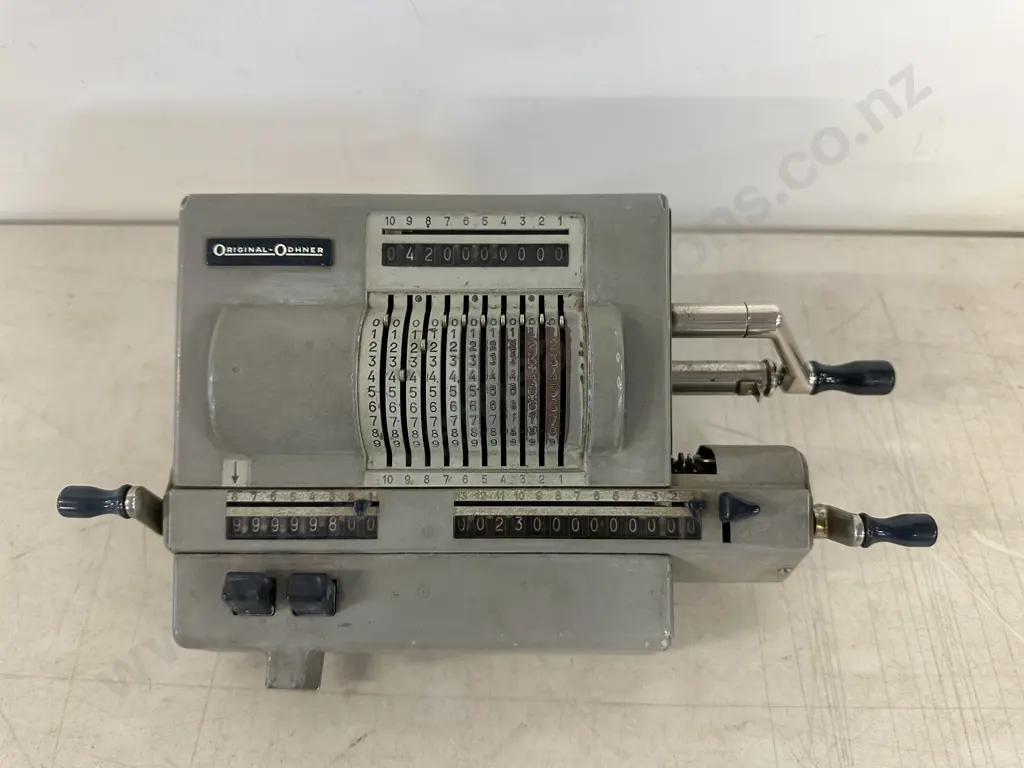 Original Vintage Odhner Mechanical Calculator  Image 1++