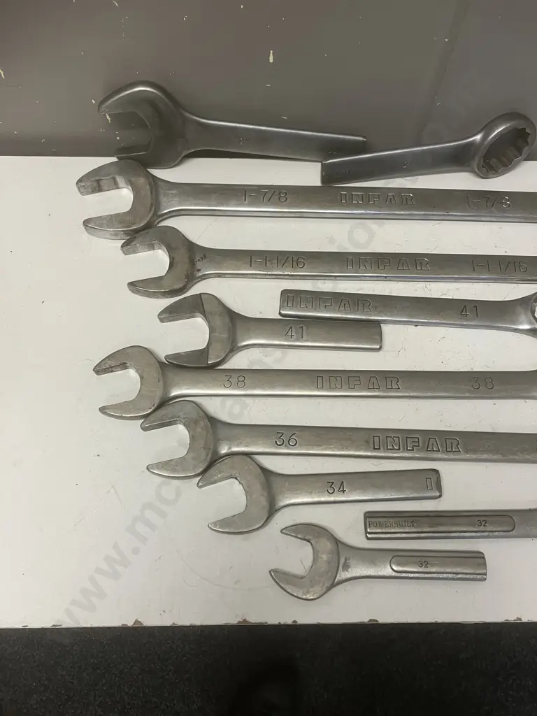 Assorted Large Spanners Image 1++