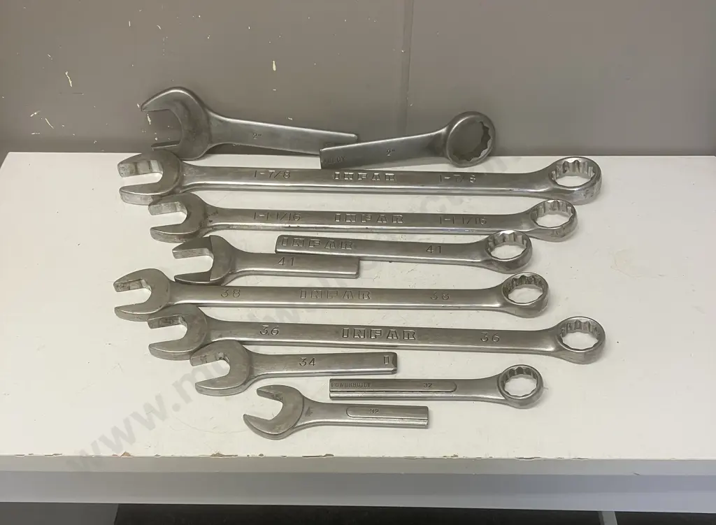 Assorted Large Spanners Image 1++