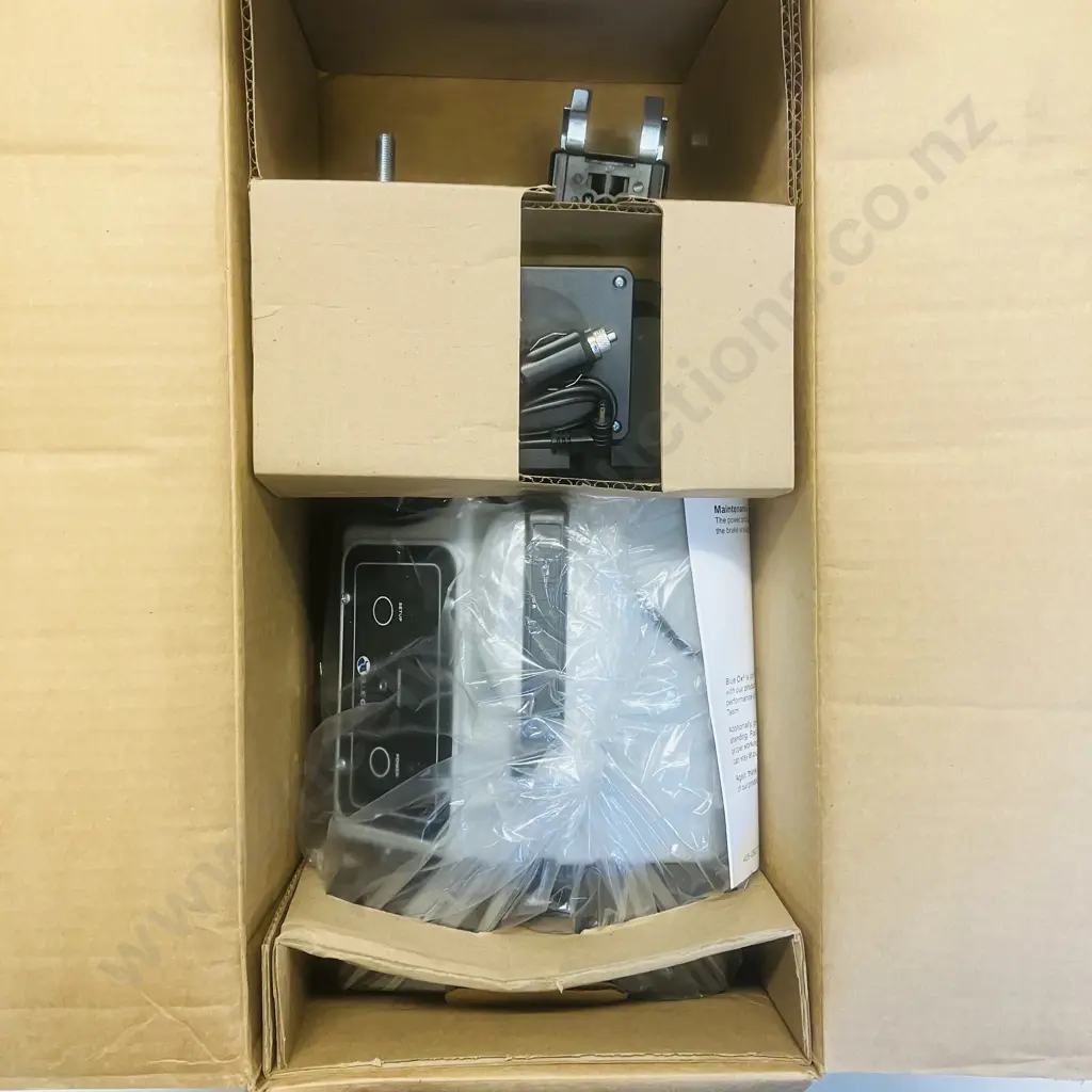 Blue Ox BRK2022 Patriot Brake Image 1++