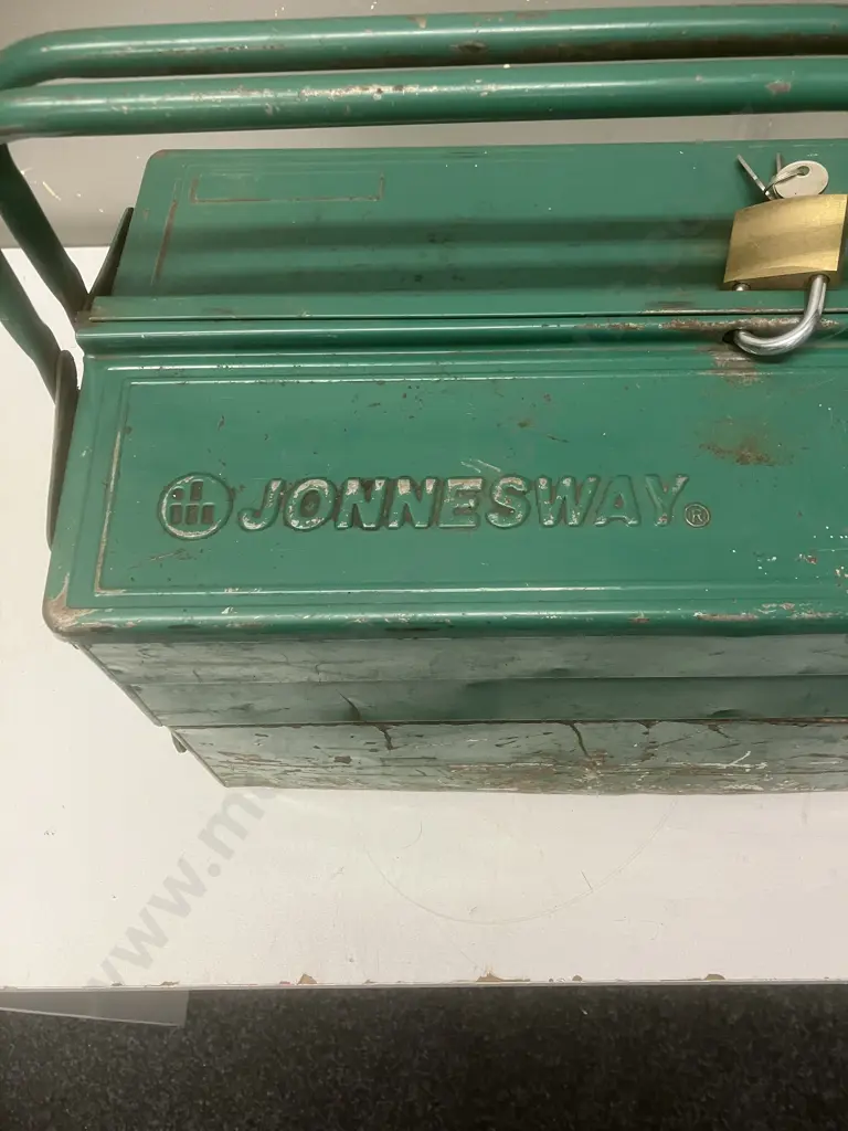 JONNESWAY Green Steel Cantilever Toolbox With Padlock. H24 W50 D22cm Image 1++