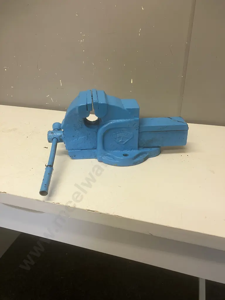 Victor 3 Vice Painted Blue Image 1++