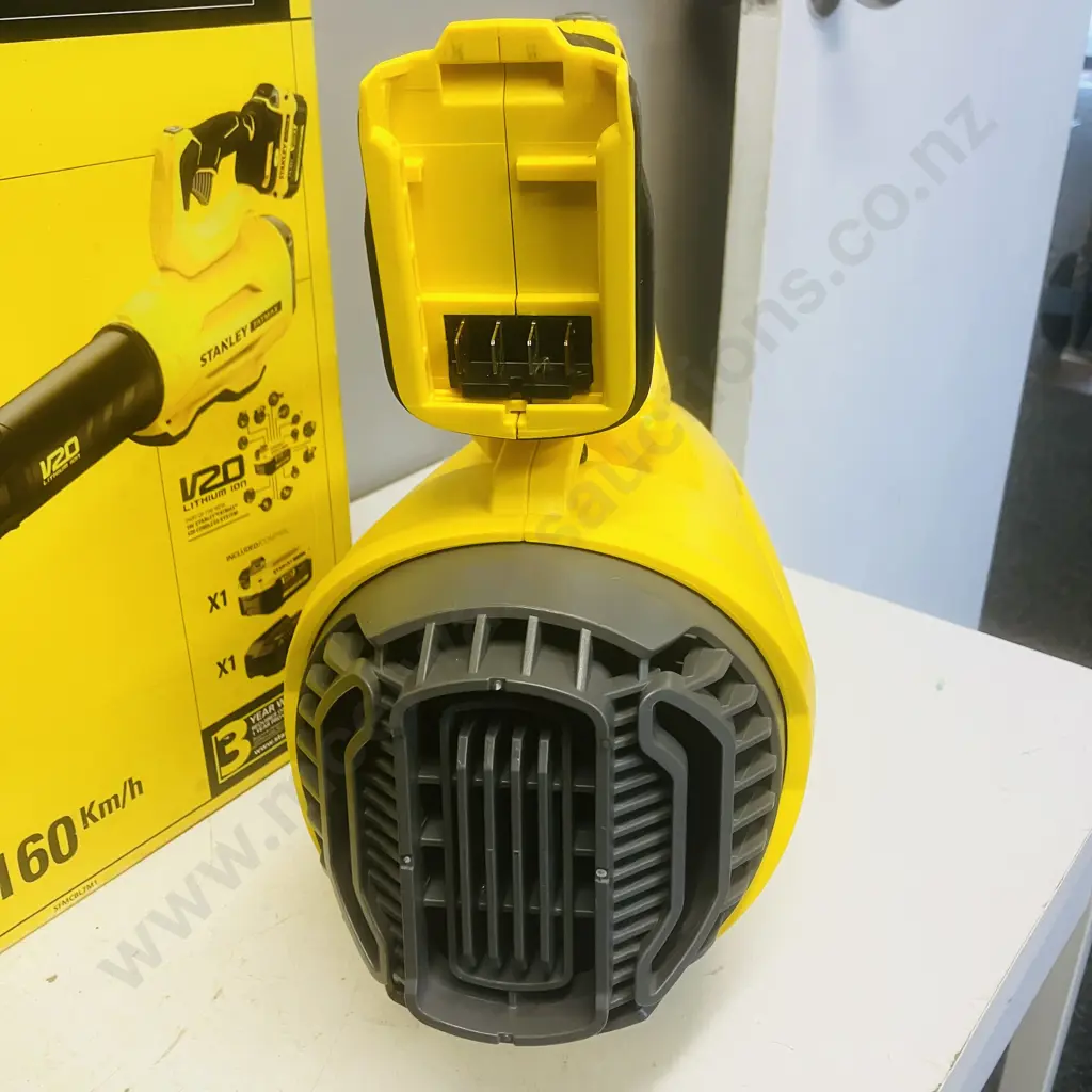 Stanley Fatmax 18V Brushless Blower, 4.0Ah Battery & Charger Image 1++