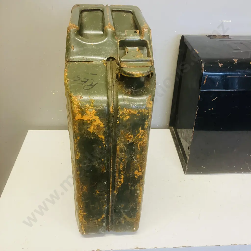 Black ISUZU Toolbox & 20 Litre Steel Jerry Can Image 1++