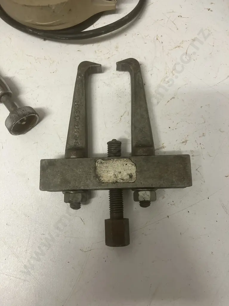 Vintage Fuller Pipe Tubing Cutter, Gear Puller, Rockwell Shop Series RS4200 Sander Image 1++