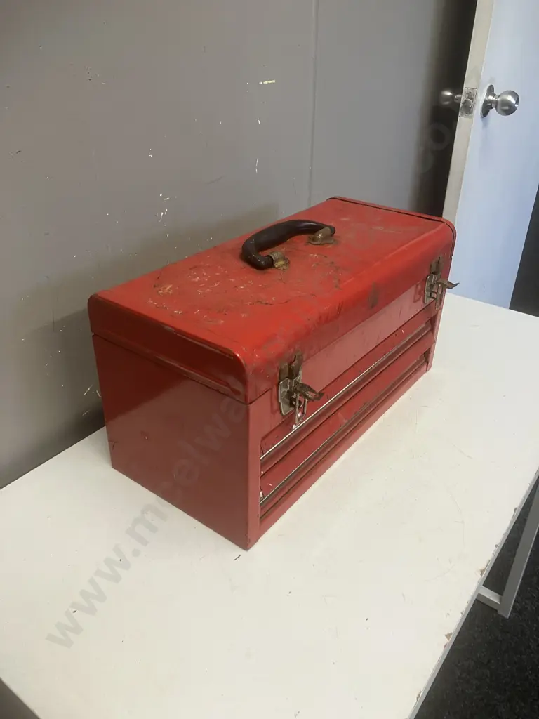 Waterloo Red Metal Toolbox. H24 W47 D22cm Image 1++