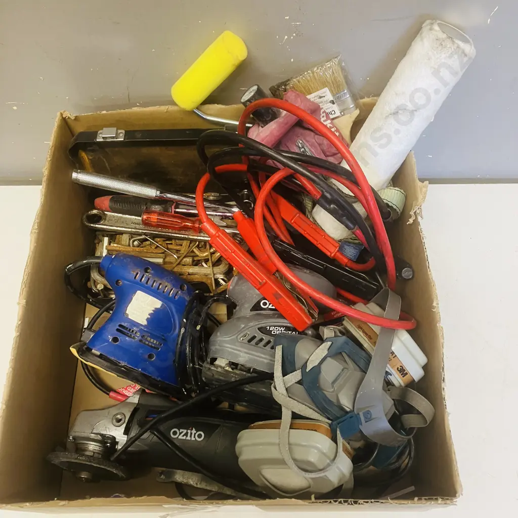 Box Lot Tools, Jumper Leads Etc Image 1++