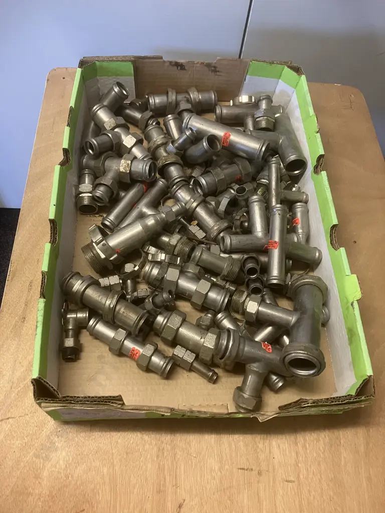 Box Lot Assorted Stainless Steel Fittings Image 1++