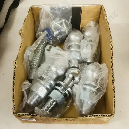 5 x TrailParts Towballs 1 7/8" 26 3500Kg, Top Link Hook Repair Kit, Zenith Galvanised 8mm D Shackles