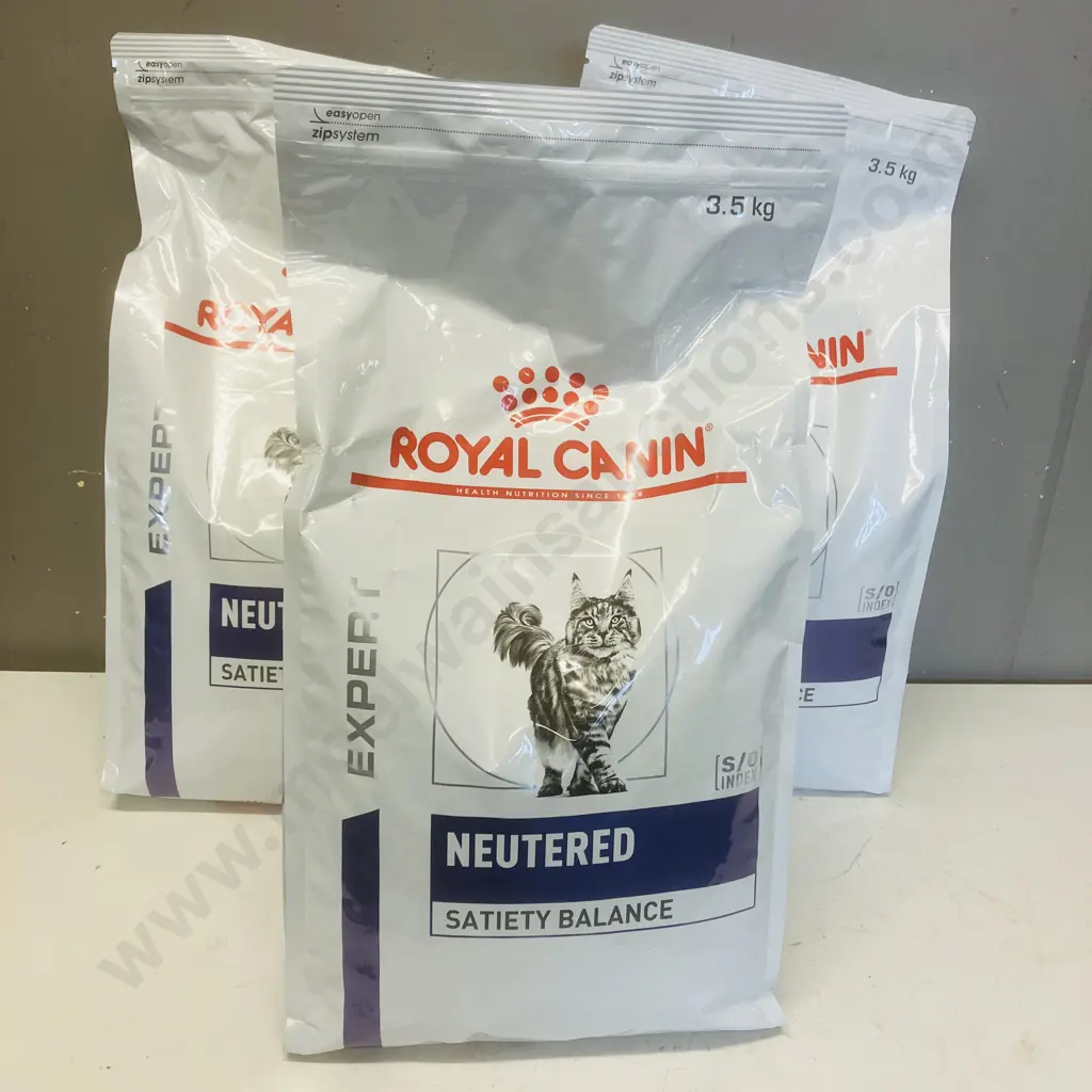 Royal Canin Expert Neutered Satiety Balance (S/O Index) - 3 x 3.5Kg Bags Image 1++