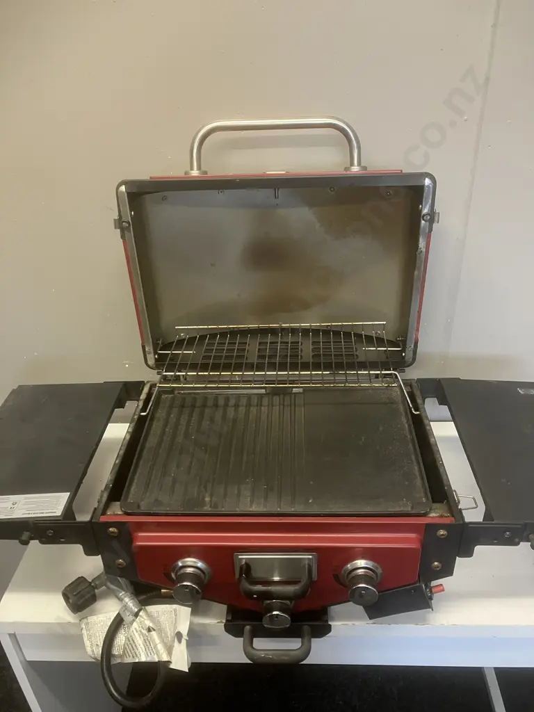 Gascraft Tailgate BBQ Grill 3 Burner Image 1++