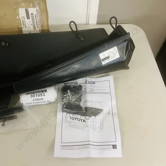 Toyota Hilux Tonneau Cover, Soft - Vinyl, Double Cab, "J" Deck With Cab Guard - Part Number PNZ7089870