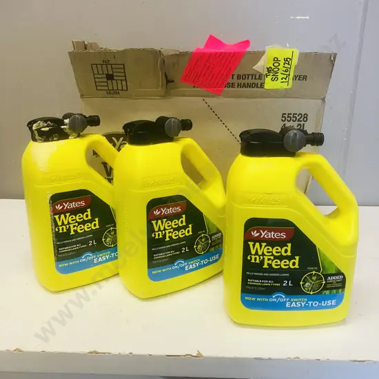 Yates Weed 'n' Feed Liquid Hose-On - 3 x 2 Litres