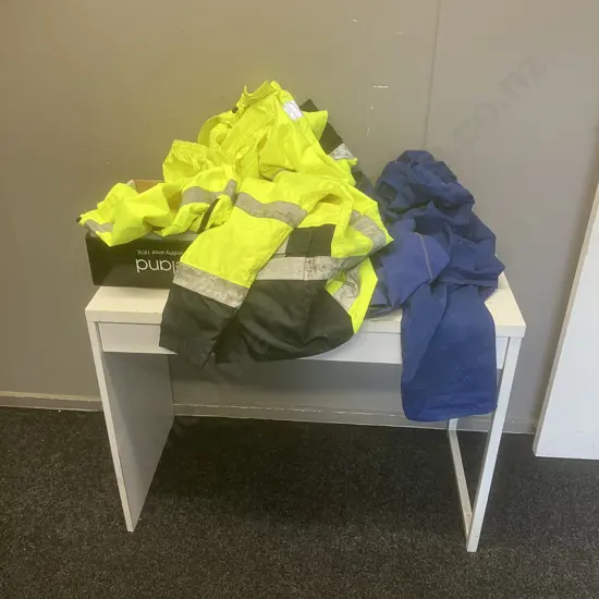 Overalls (6 92R), Dust Coat. Tuff Viz Raincoat & Leggings Size M