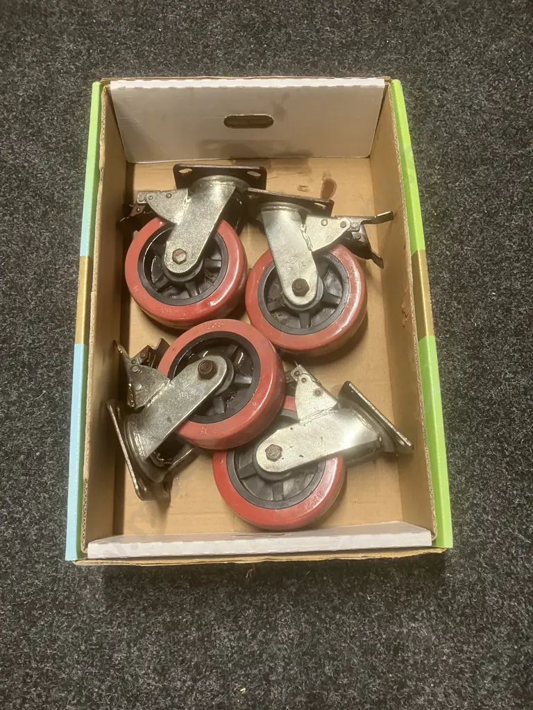 Box Lot Four x Heavy Duty Industrial Swivel Castors Image 1++
