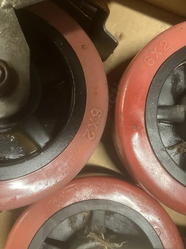 Box Lot Four x Heavy Duty Industrial Swivel Castors Image 1++