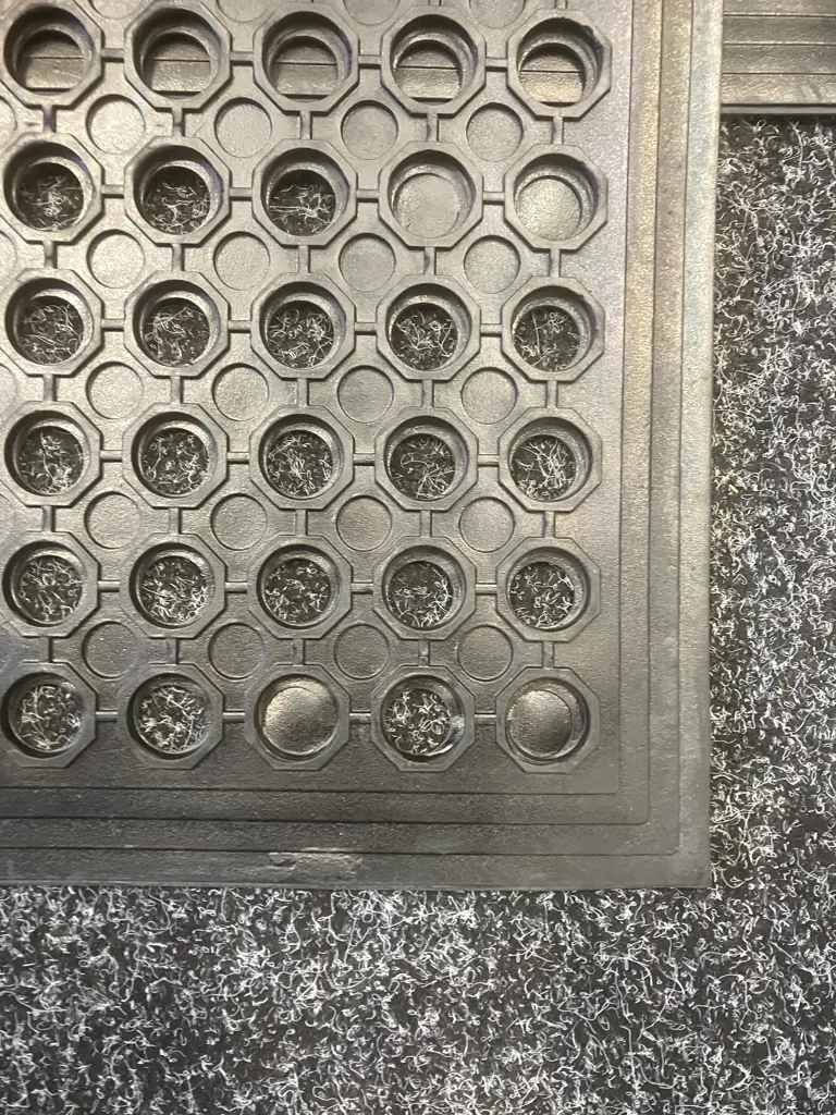 Lot of Three 'O' Cutout Pattern Non-Slip Floor Mats. 59 x 89cm Image 1++