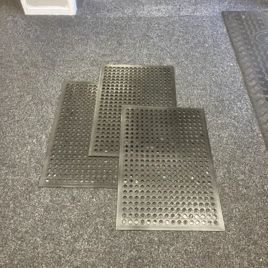 Lot of Three 'O' Cutout Pattern Non-Slip Floor Mats. 59 x 89cm