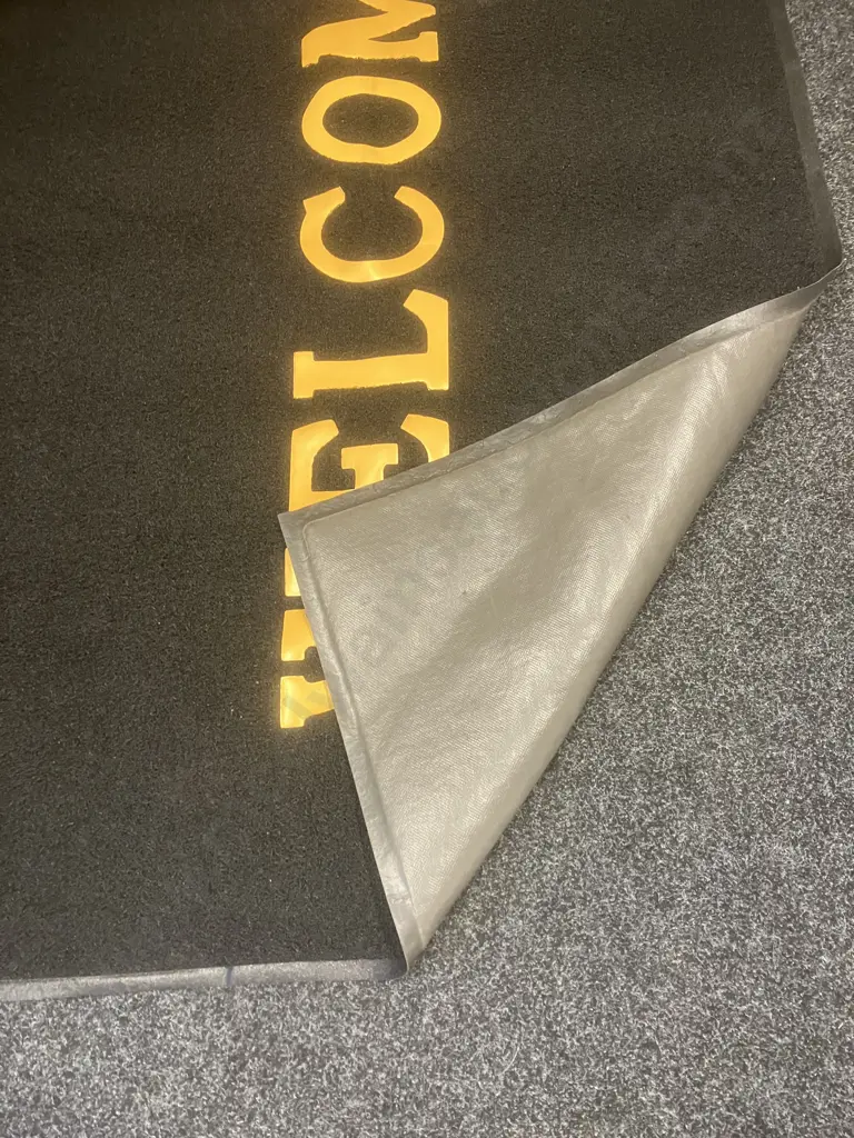 Large 117.5 x 176cm Mat With Large Welcome Image 1++