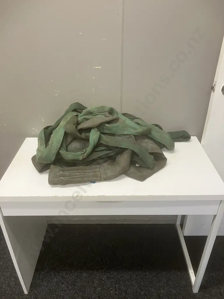 Assorted Strops In Plastic Bin Image 1++