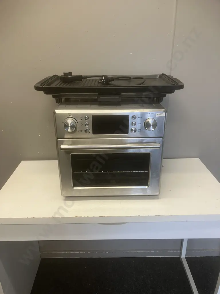 Anko Air Fryer Oven AO2502 & Home & Co Electric Grill (Griddle) TXG-034C Image 1++