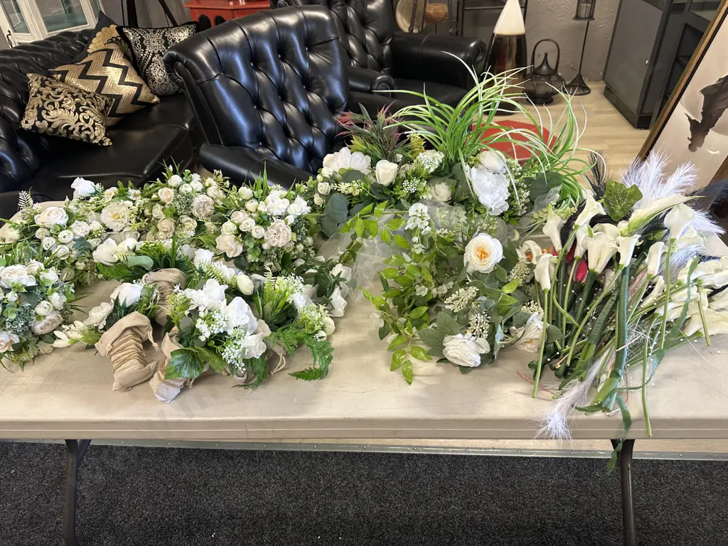 Faux Centre Piece, Bouquets Etc Image 1++