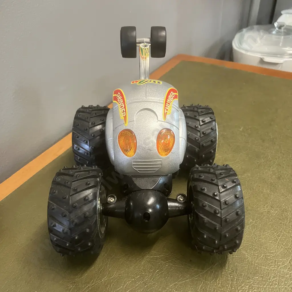 R/C Turbo Tumbler Car - 27 Mhz Image 1++