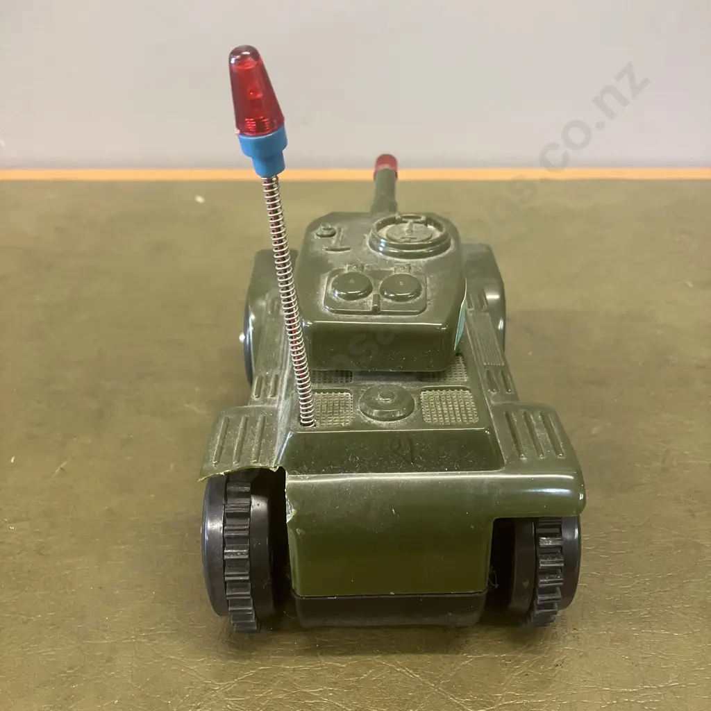 Vintage Super Tank 1970s Flip Over Army Toy Image 1++
