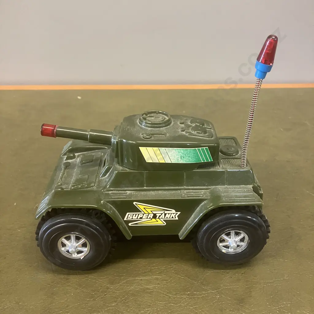 Vintage Super Tank 1970s Flip Over Army Toy Image 1++